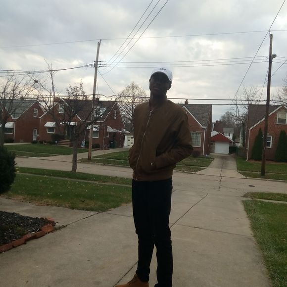 Meet your Posher, Jonathan - Picture 1 of 1